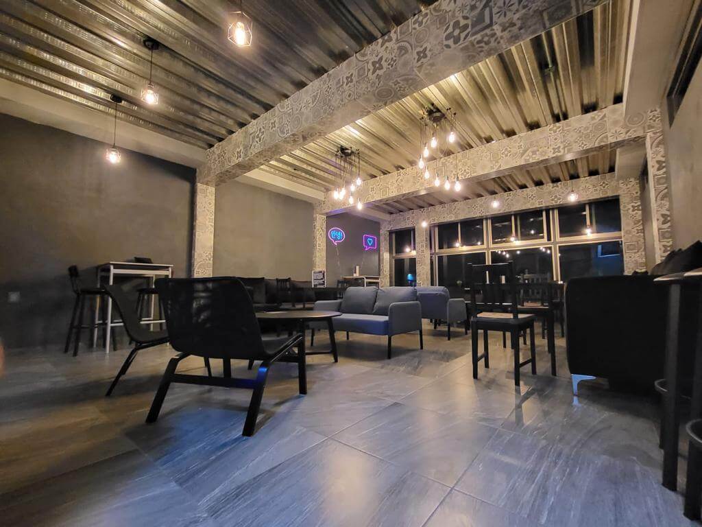 Interior de Dochi Beans, primer piso